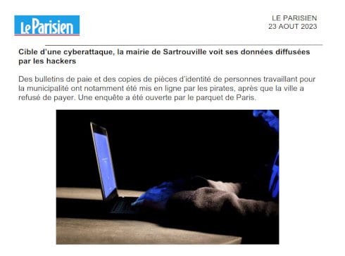 Coupure de presse du journal Le Parisien qui titre "Cible d'une cybeattaque, la mairie de Sartrouville voit ses données diffusées par les hackers"